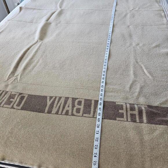 The Albany Denver Antique Wool Pendleton Hotel Blanket - Picture 11 of 12